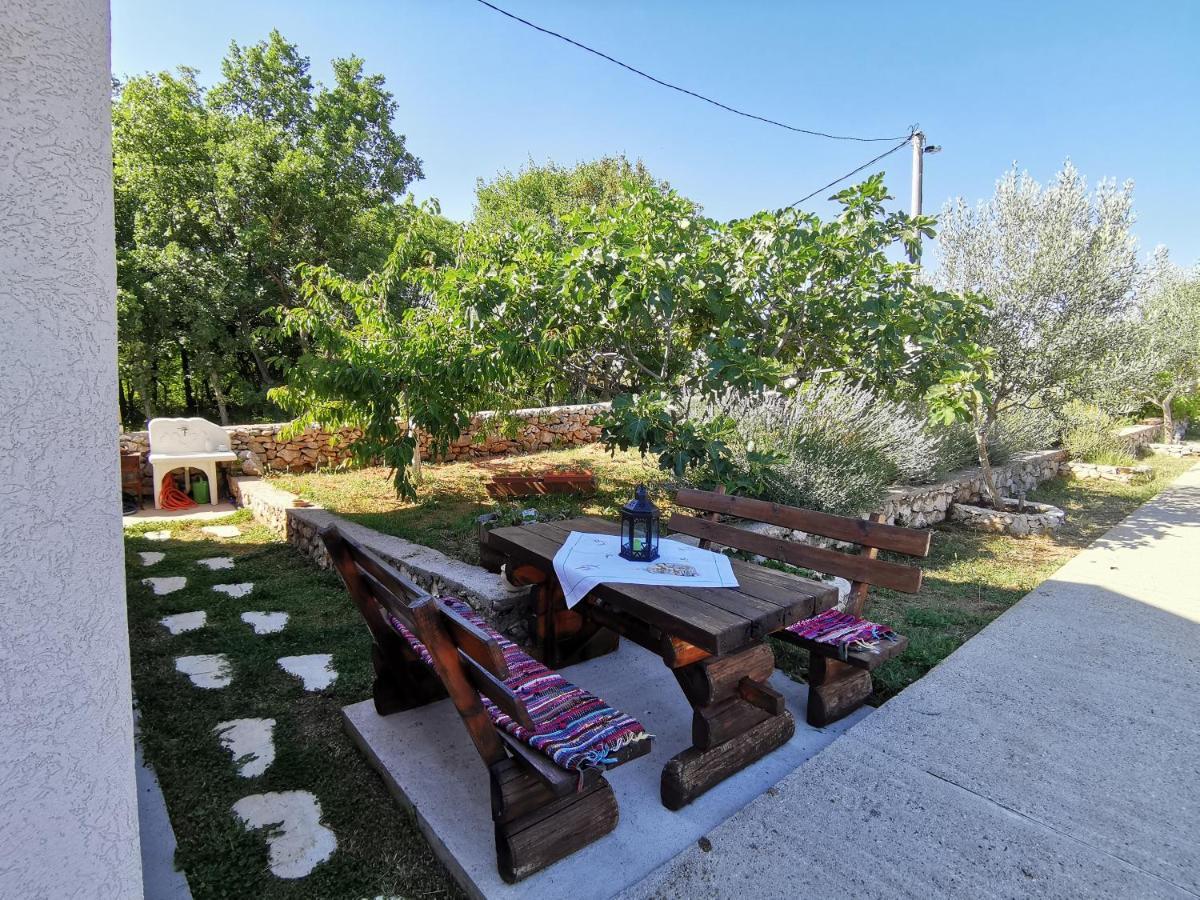 Apartman Selma Vinine Екстериор снимка